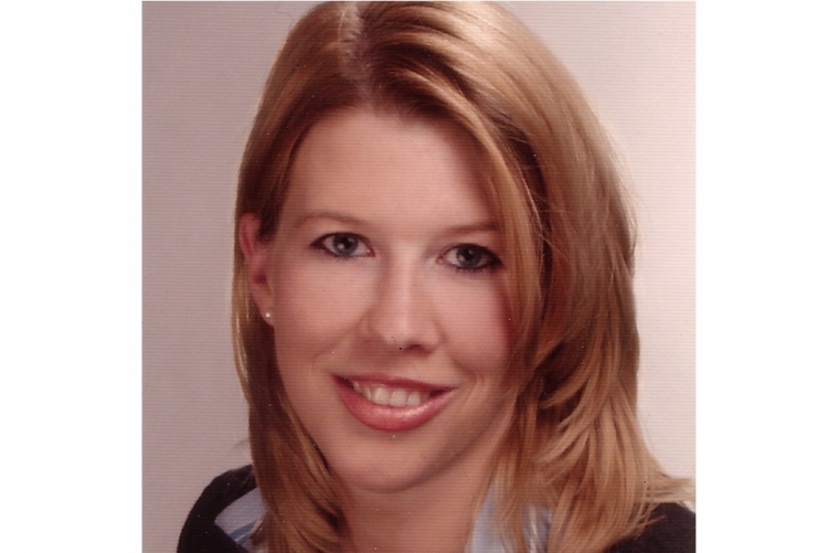 Prof. Dr. Anja Karlshaus
